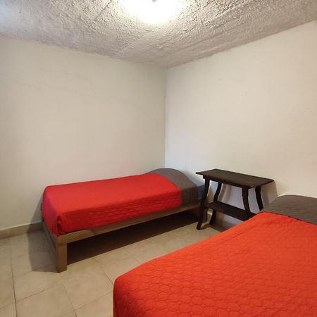 Hostal Ikal Сан-Кристобаль-де-Ла-Касас Номер фото