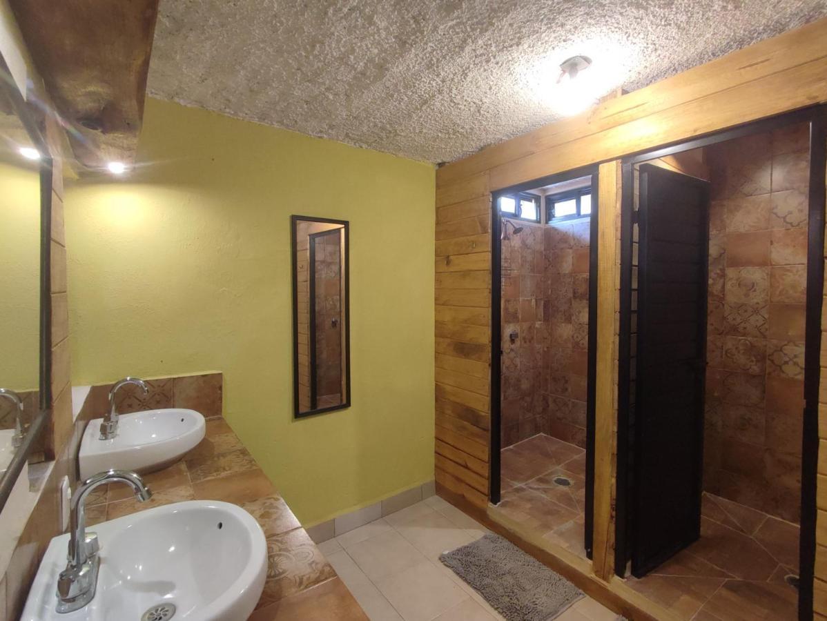 Hostal Ikal Сан-Кристобаль-де-Ла-Касас Экстерьер фото