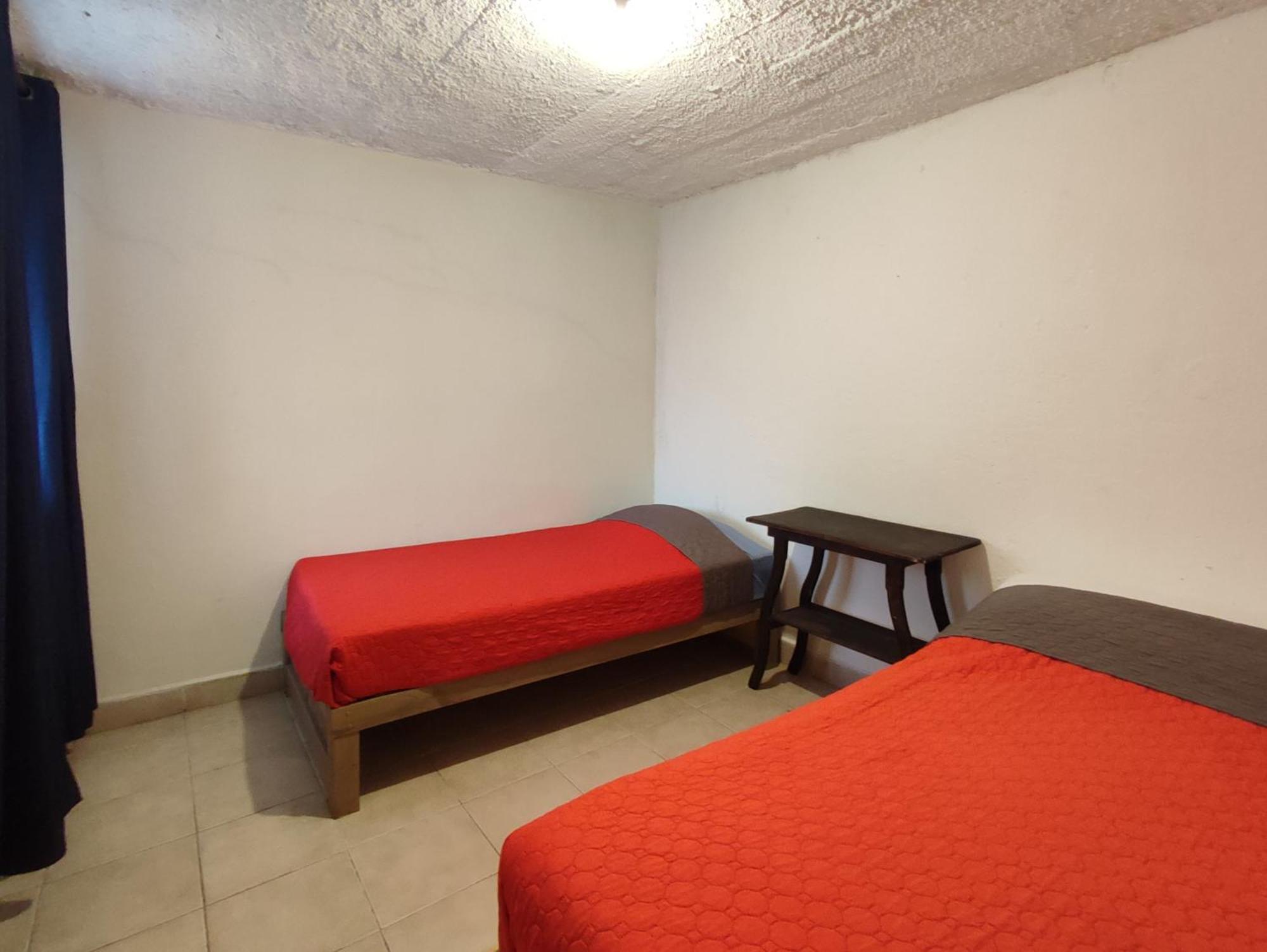 Hostal Ikal Сан-Кристобаль-де-Ла-Касас Номер фото